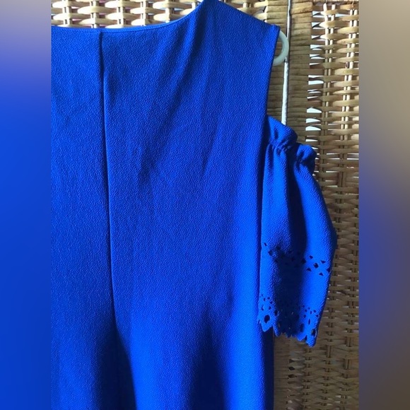 Roz Ali 1 X Dress - flattering fit - Picture 6 of 6